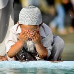 boy-making-wudu